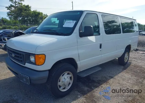 2007 Ford E-350 Super Duty Xl/Xlt z USA, uszkodzony, nr VIN 1FBSS31L17DA27776